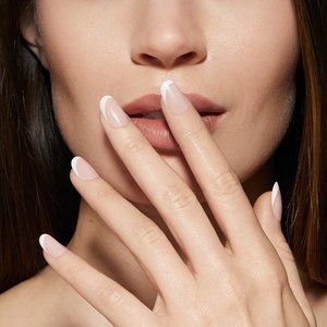 Reusable Press-On Nails - Curved French Round - Static Nails